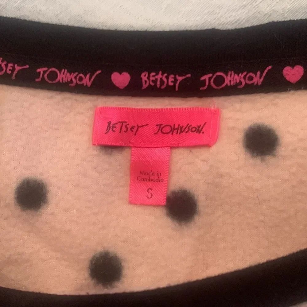 Betsey Johnson Women’s Sweater Size S Pink and Black Polka Dot  Size Small - Picture 3 of 8